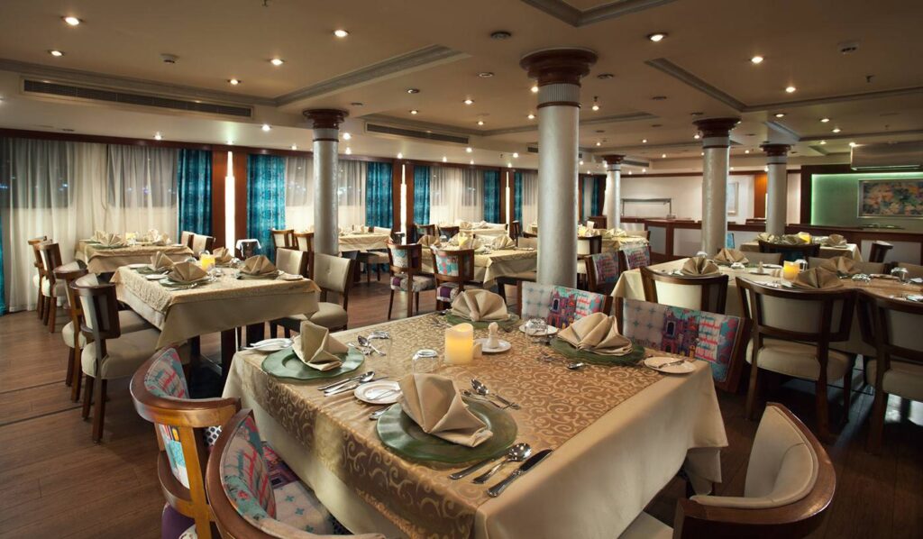 Acamar dinning